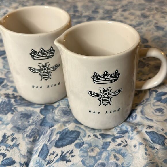 Rae Dunn Artisan Collection Magenta Queen Bee Kind Creamers Set of Two - Picture 1 of 4